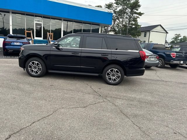 Used 2025 Ford Expedition Active AWD/4WD image 17