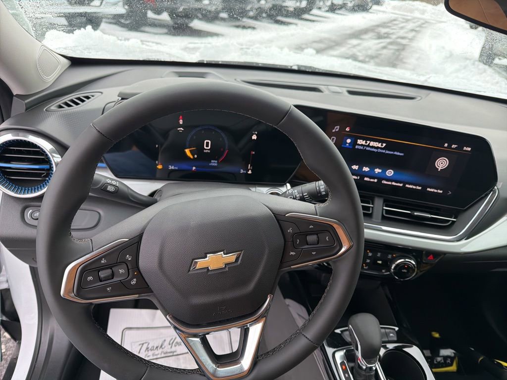 New 2026 Chevrolet Trax LT w/ Driver Confidence Package image 2