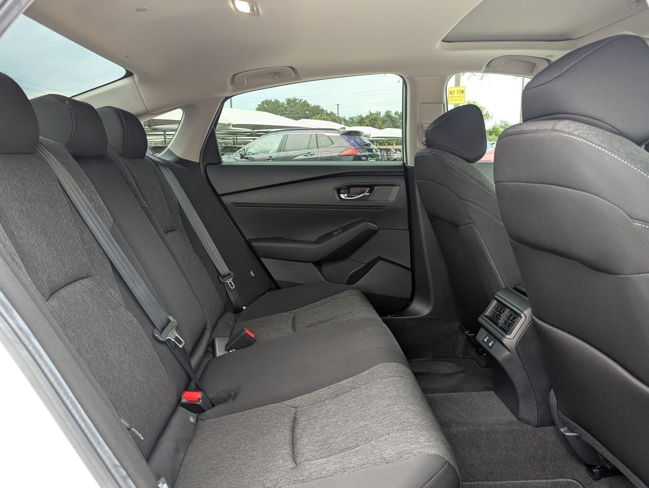 Used 2025 Honda Accord SE image 25