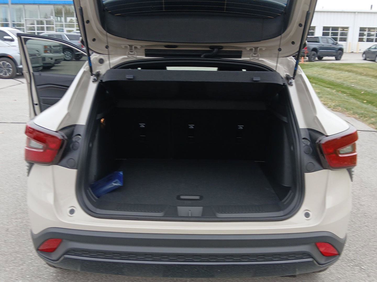 New 2026 Chevrolet Trax RS image 23