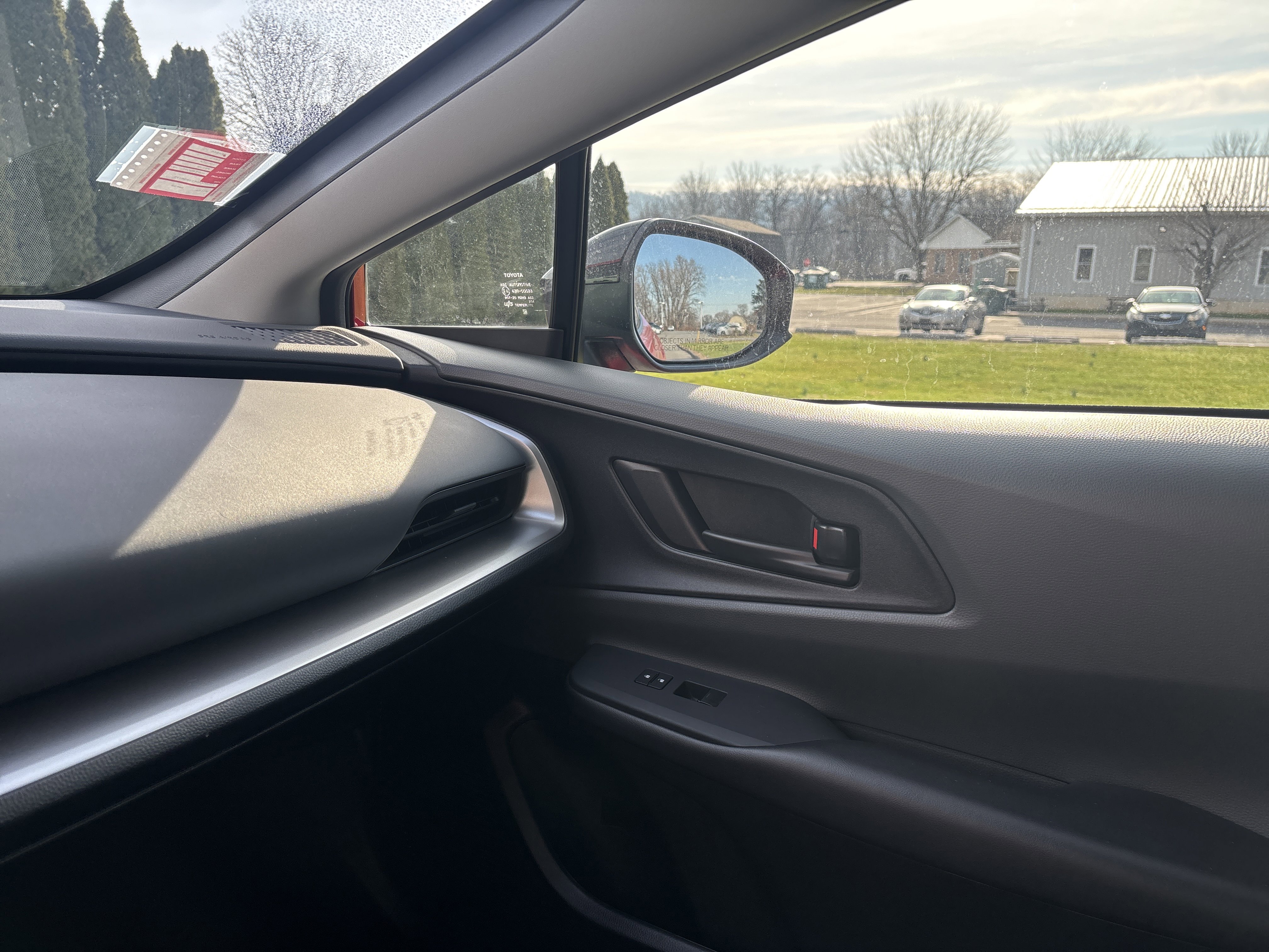 Used 2025 Toyota Prius LE image 23