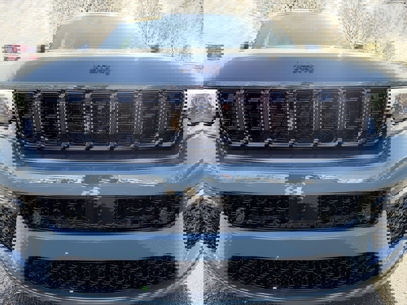 New 2026 Jeep Grand Cherokee Summit image 3