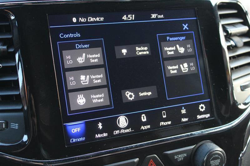 Used 2021 Jeep Grand Cherokee Overland image 28