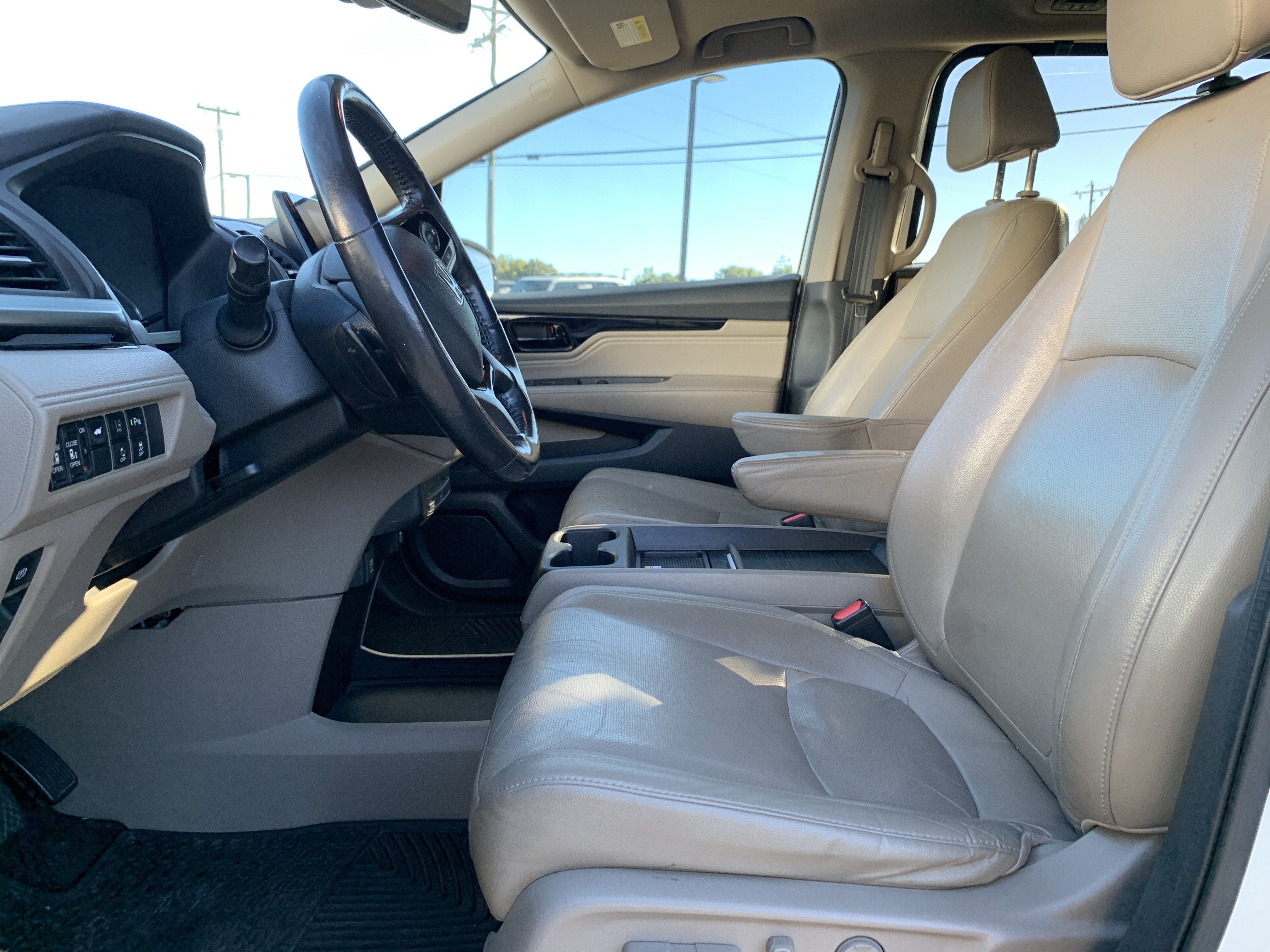Used 2019 Honda Odyssey Elite image 16