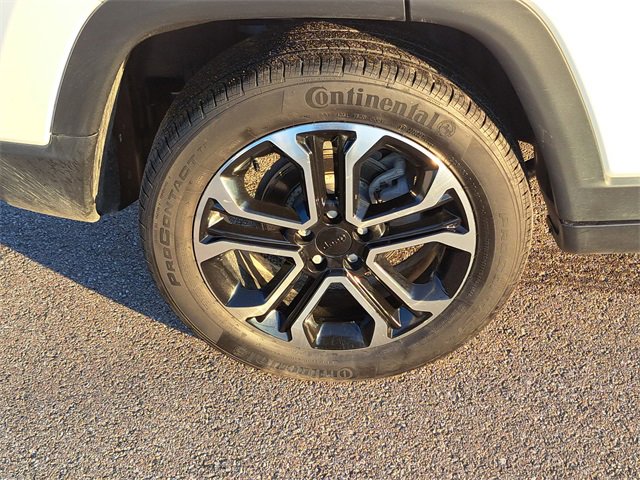 Used 2022 Jeep Compass Limited image 5