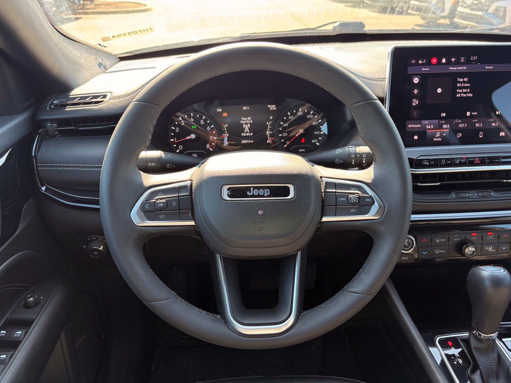 Used 2024 Jeep Compass Latitude w/ Convenience Group AWD/4WD image 14