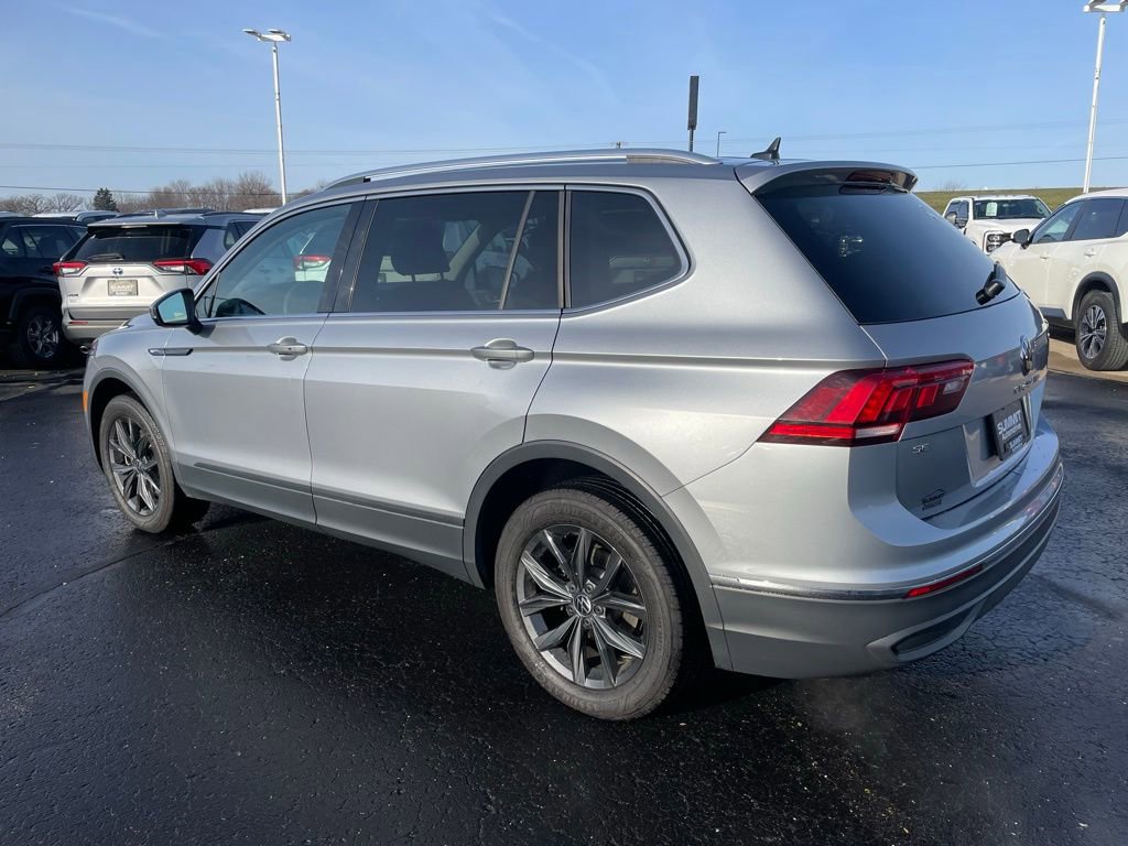 Used 2024 Volkswagen Tiguan SE AWD/4WD image 5