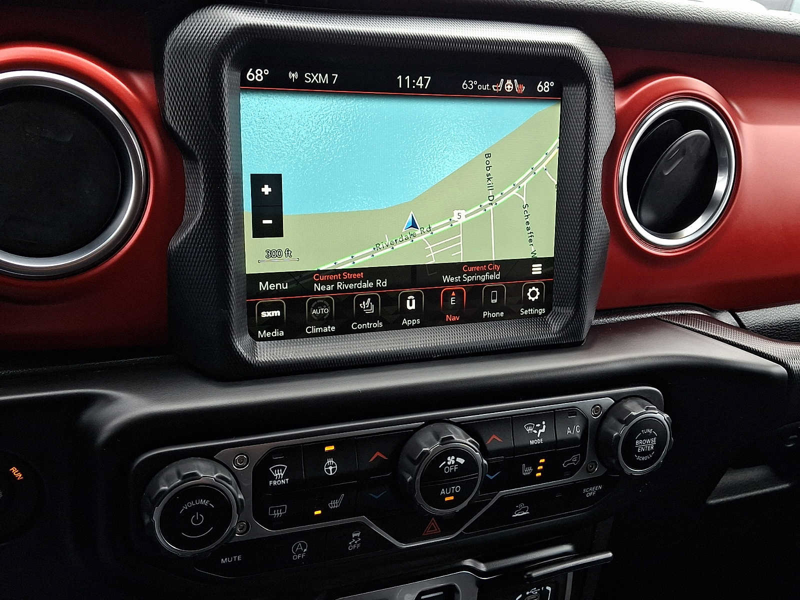 Used 2022 Jeep Wrangler Rubicon w/ Cold Weather Group AWD/4WD image 15