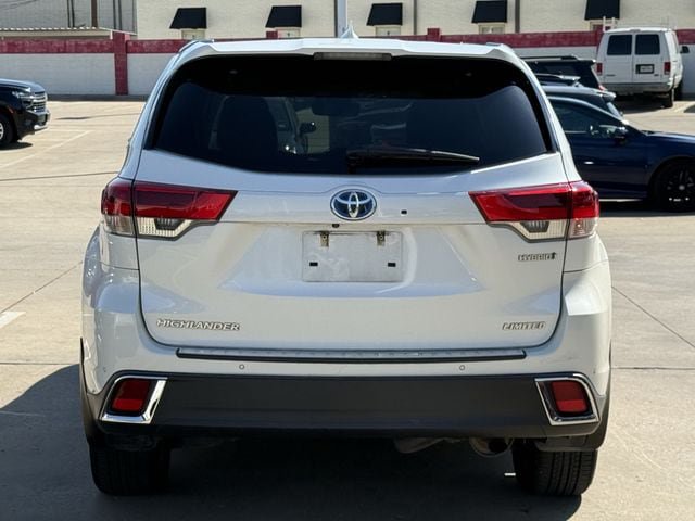 Used 2017 Toyota Highlander Limited AWD/4WD image 5