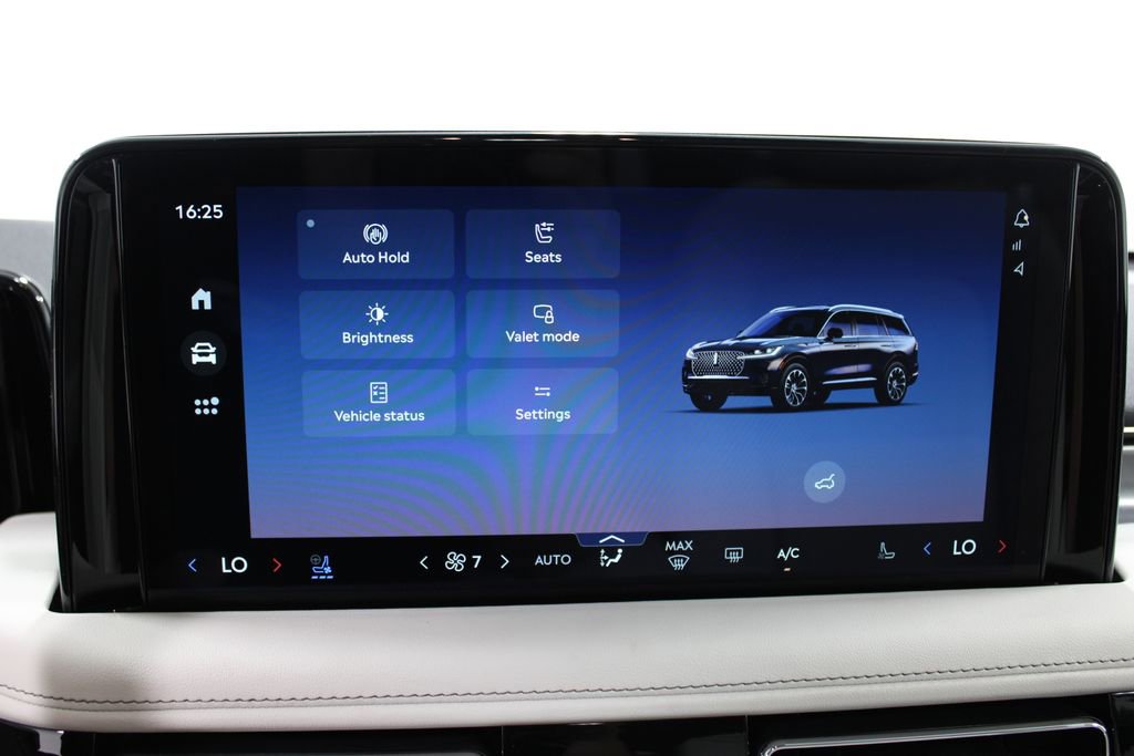 New 2025 Lincoln Aviator 2WD w/ Equipment Group 101A image 54