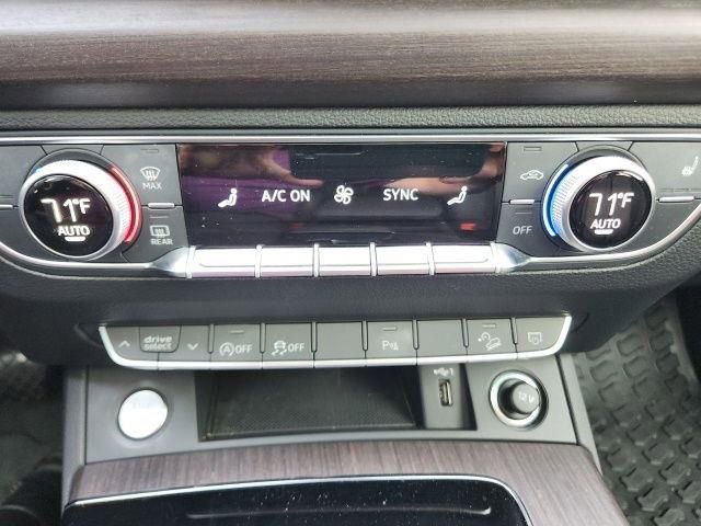 Used 2023 Audi Q5 2.0T Premium w/ Convenience Package image 34