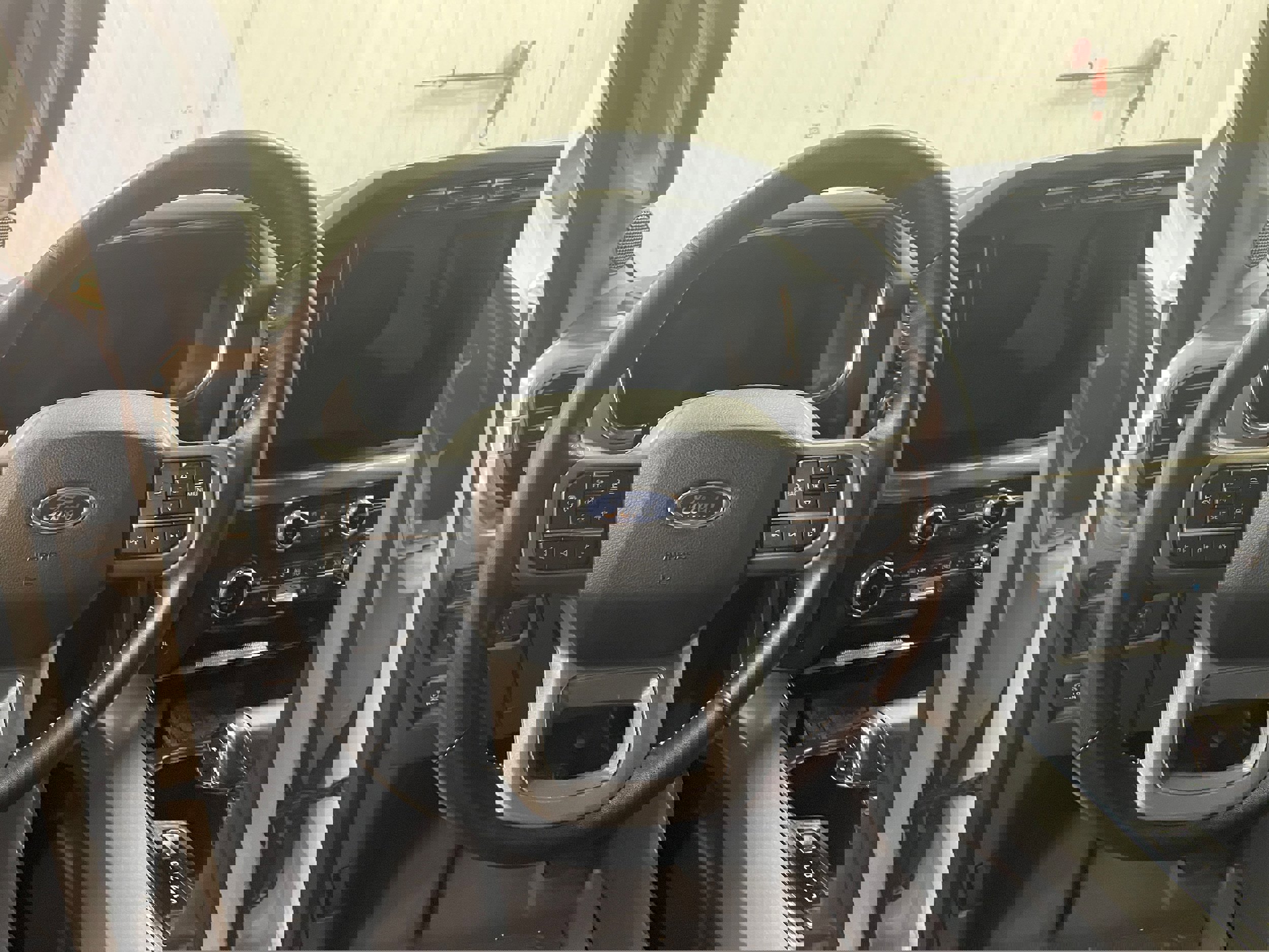 Used 2022 Ford F150 Lariat image 15