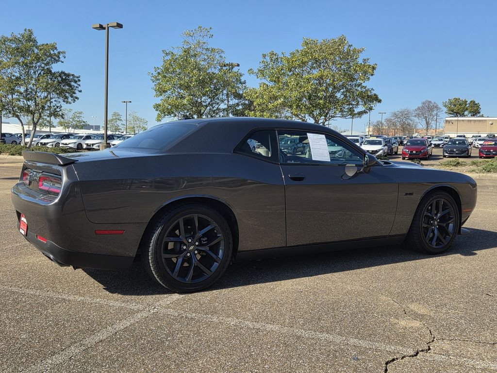 Used 2023 Dodge Challenger R/T w/ Blacktop Package image 4
