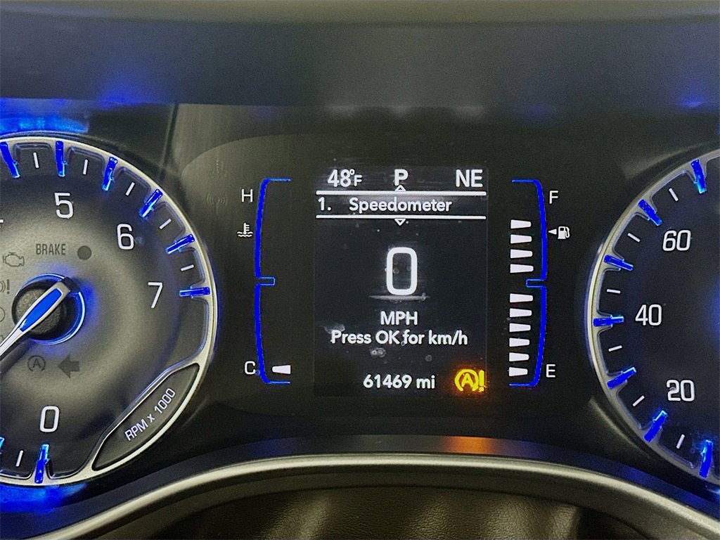 Used 2020 Chrysler Voyager LX image 15