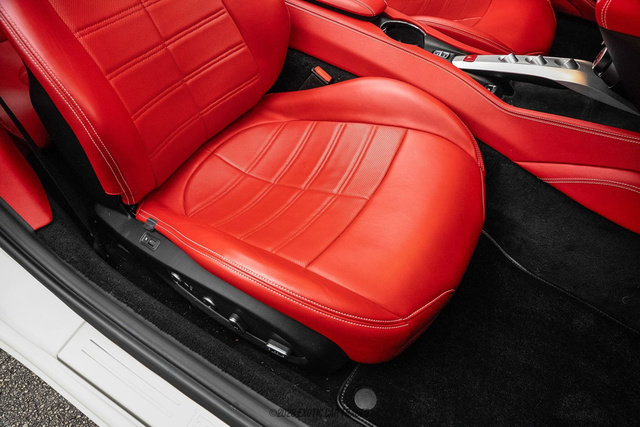 Used 2016 Ferrari California T image 48