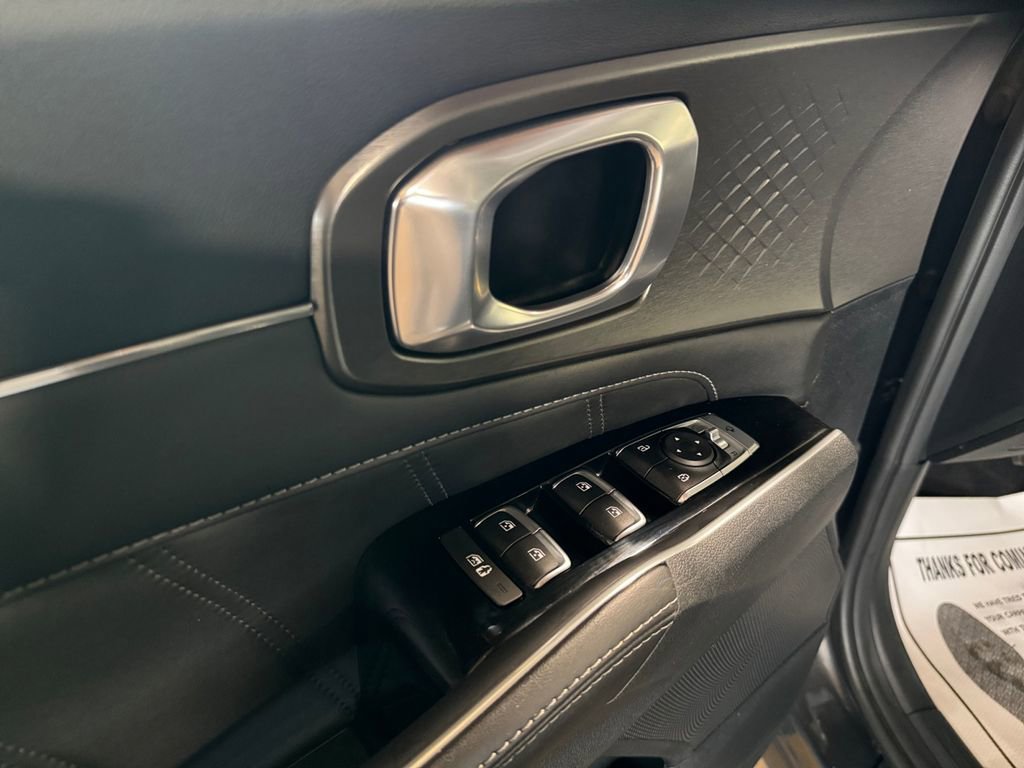 Certified 2023 Kia Sorento SX AWD/4WD image 14