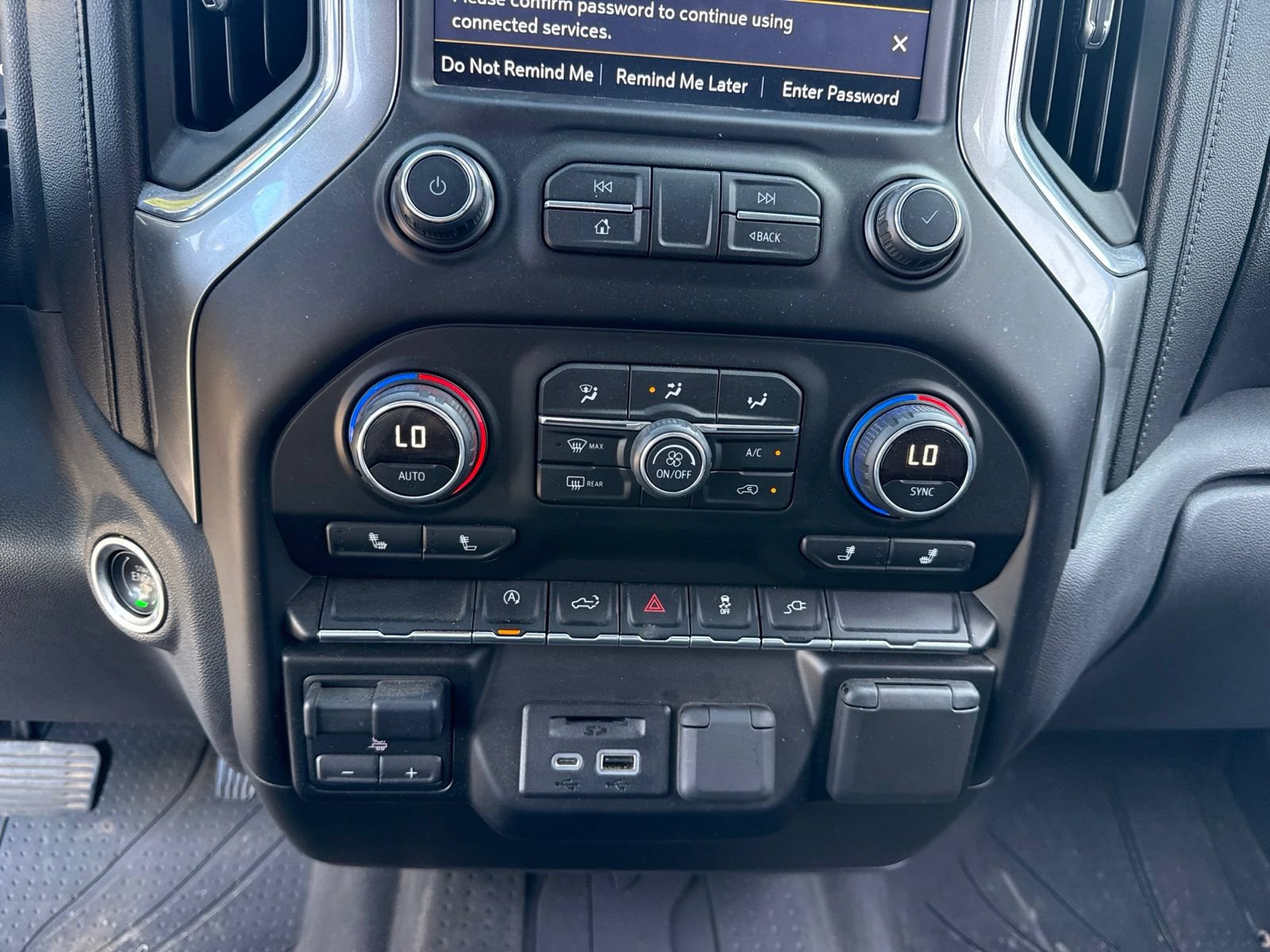 Used 2019 Chevrolet Silverado 1500 LT w/ Texas Edition RWD image 23