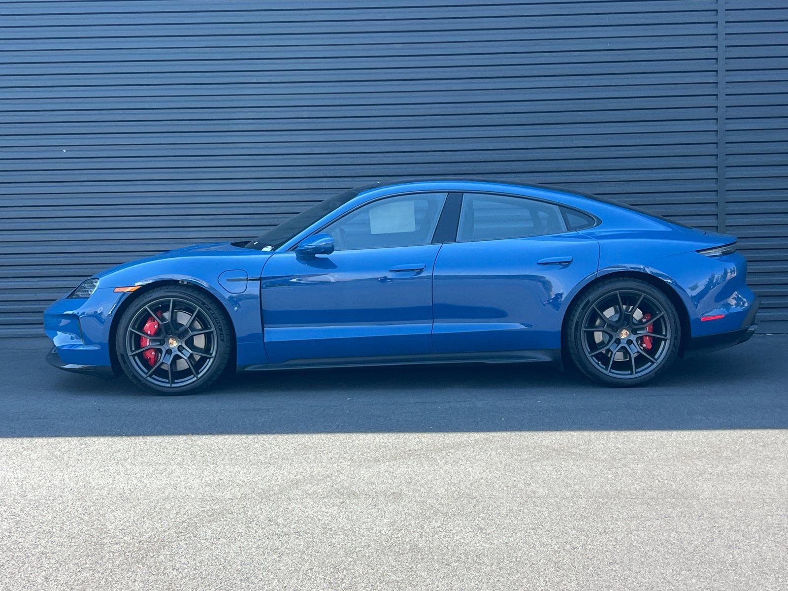 New 2026 Porsche Taycan GTS AWD/4WD image 2