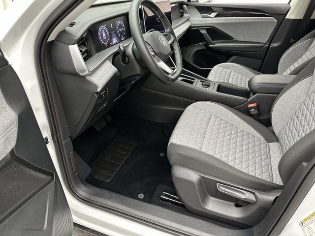 Certified 2025 Volkswagen Tiguan S AWD/4WD image 11