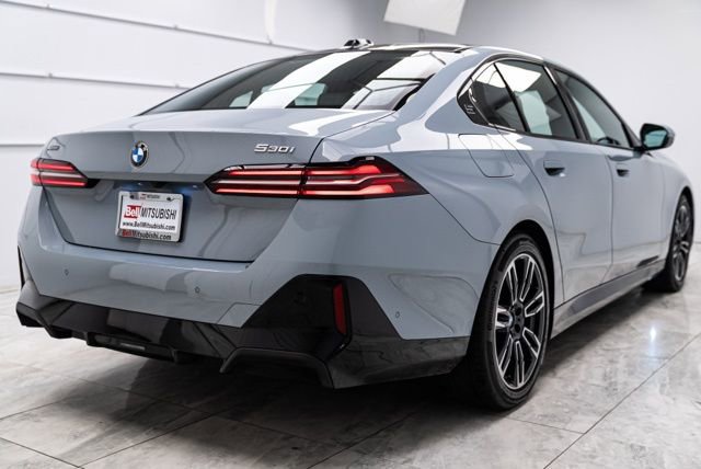 Used 2026 BMW 530i xDrive image 7
