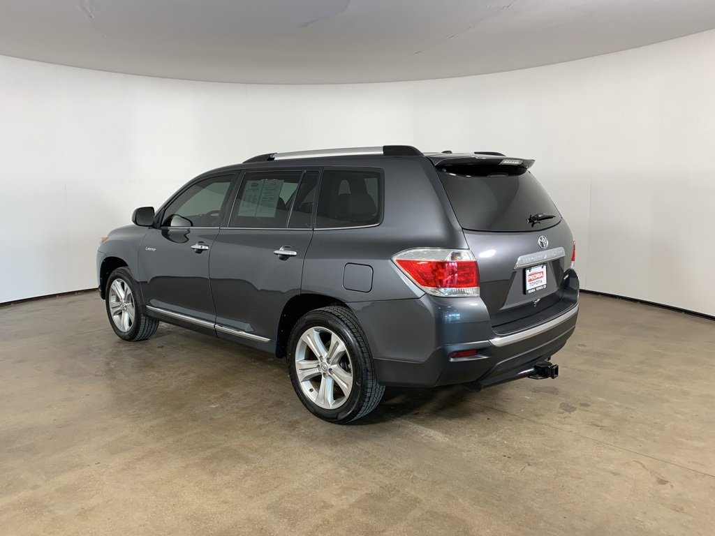 Used 2013 Toyota Highlander Limited image 16