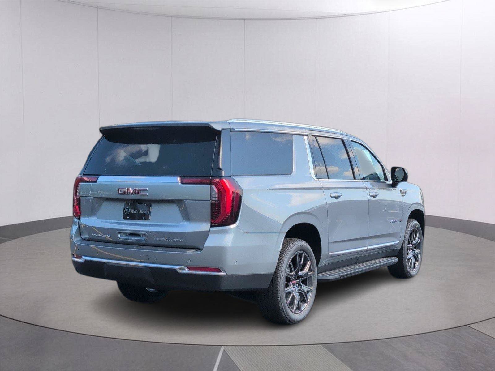 New 2026 GMC Yukon XL Elevation w/ LPO, Floor Liner Package RWD image 6