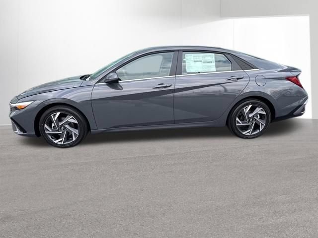 New 2026 Hyundai Elantra Limited FWD image 4