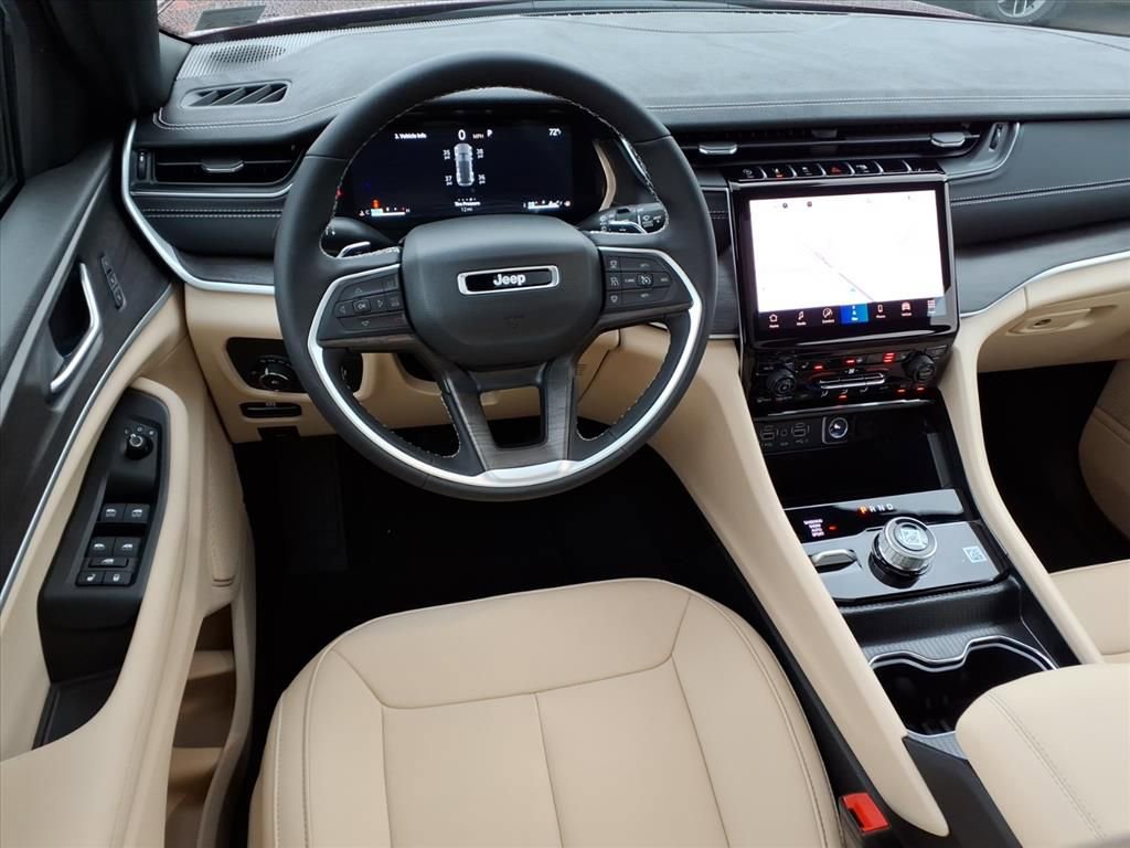 New 2025 Jeep Grand Cherokee Limited image 14