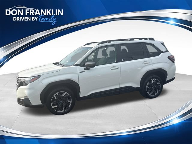 Used 2025 Subaru Forester Premium AWD/4WD image 1