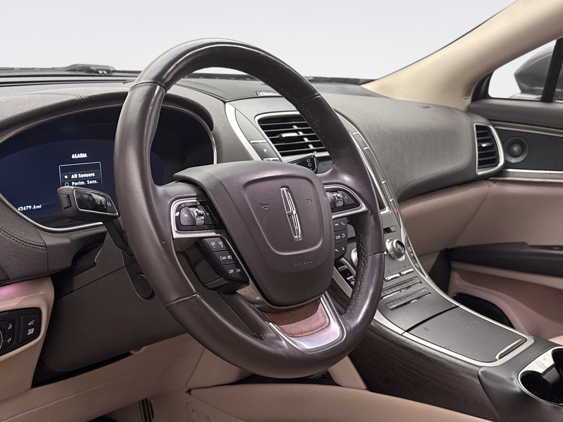 Used 2019 Lincoln Nautilus Reserve AWD/4WD image 7
