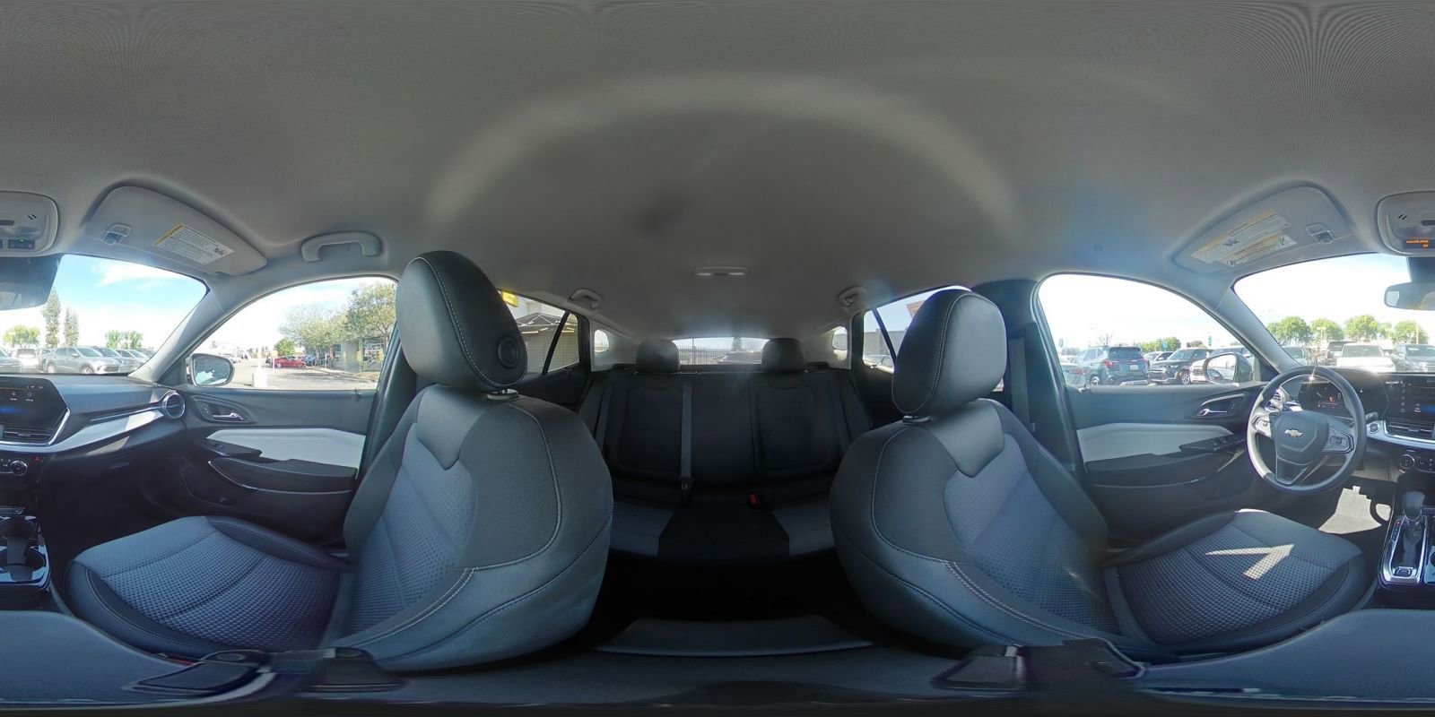 Used 2025 Chevrolet Trax LT image 41