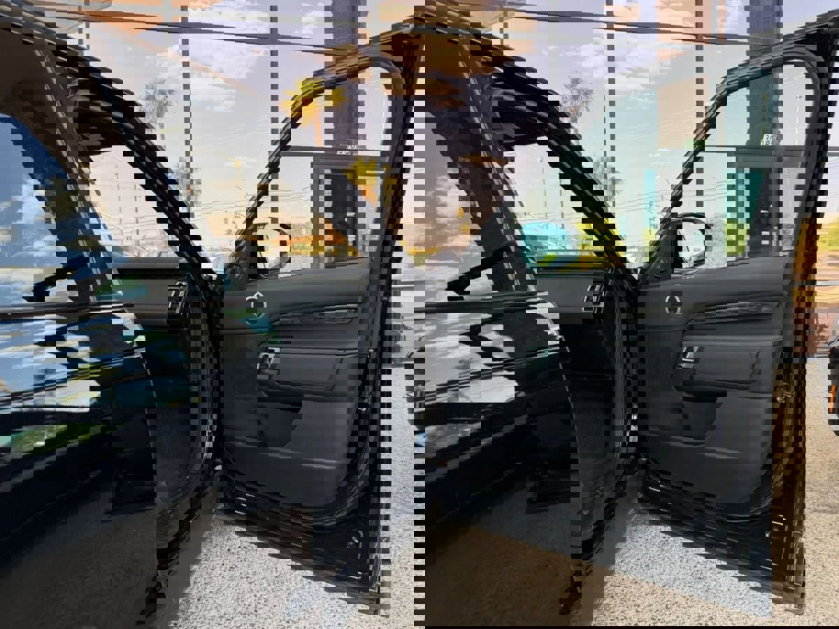 Used 2019 Land Rover Discovery HSE image 56