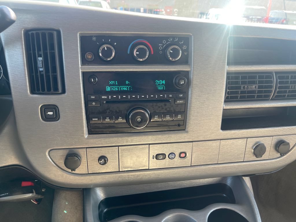 Used 2014 Chevrolet Express 1500 AWD image 21