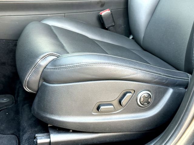 Used 2025 Genesis GV70 2.5T image 12