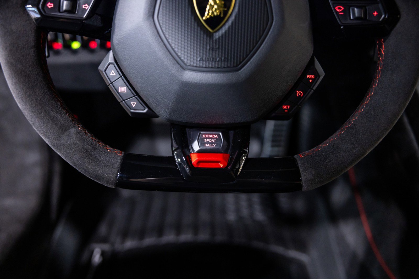 Used 2024 Lamborghini Huracan Sterrato AWD/4WD image 47