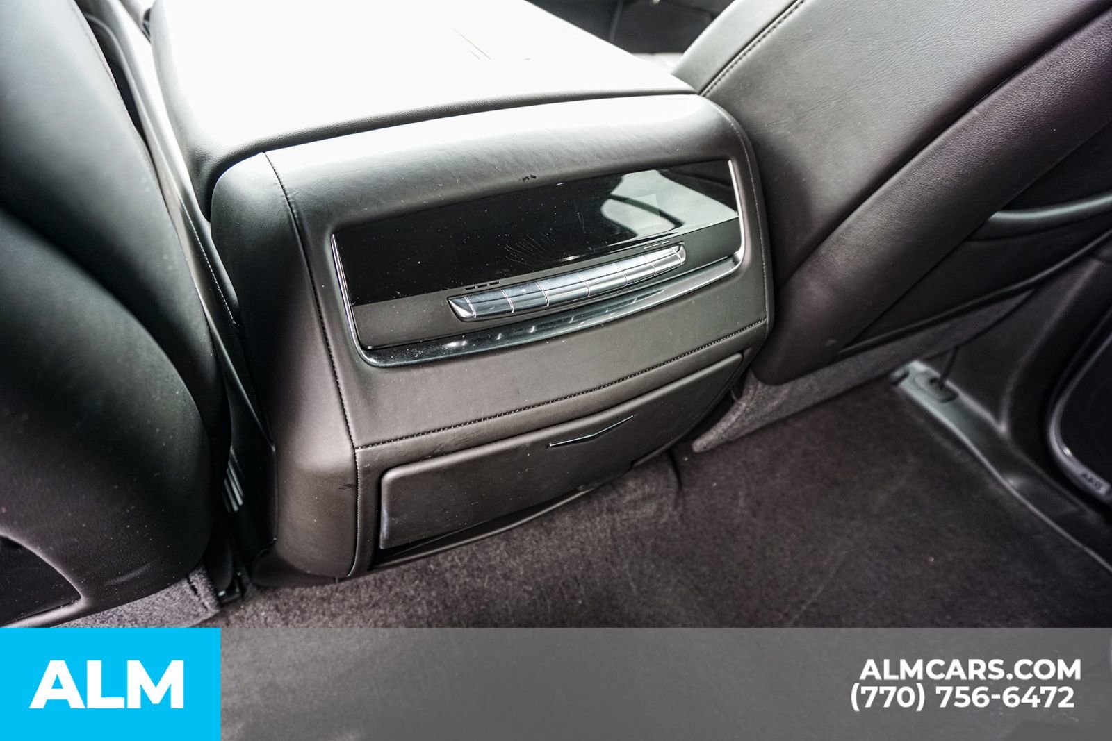 Used 2024 Cadillac Escalade ESV V AWD/4WD image 40