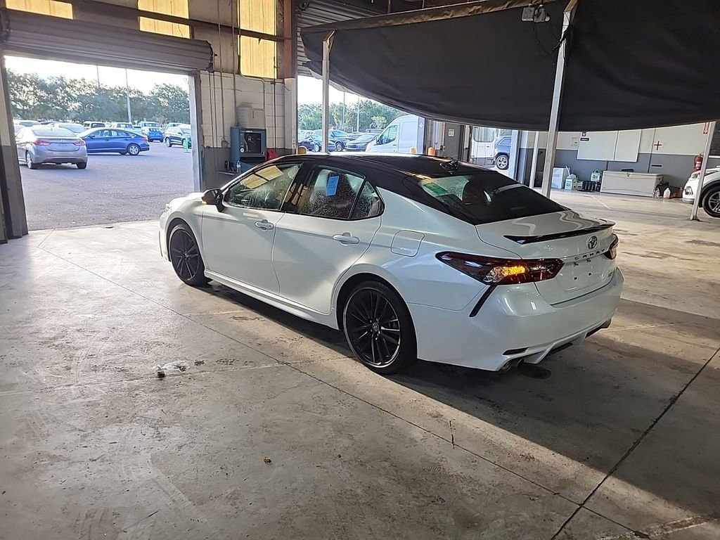 Used 2023 Toyota Camry XSE image 4