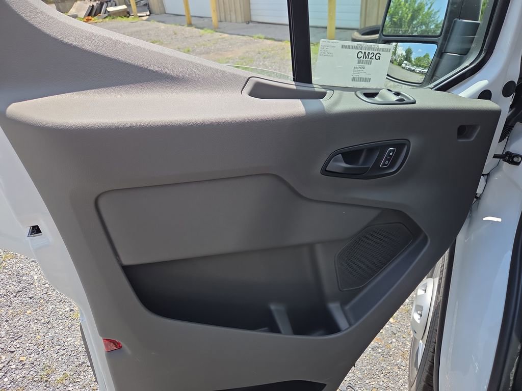 New 2025 Ford Transit 250 148 Medium Roof Extended AWD image 10