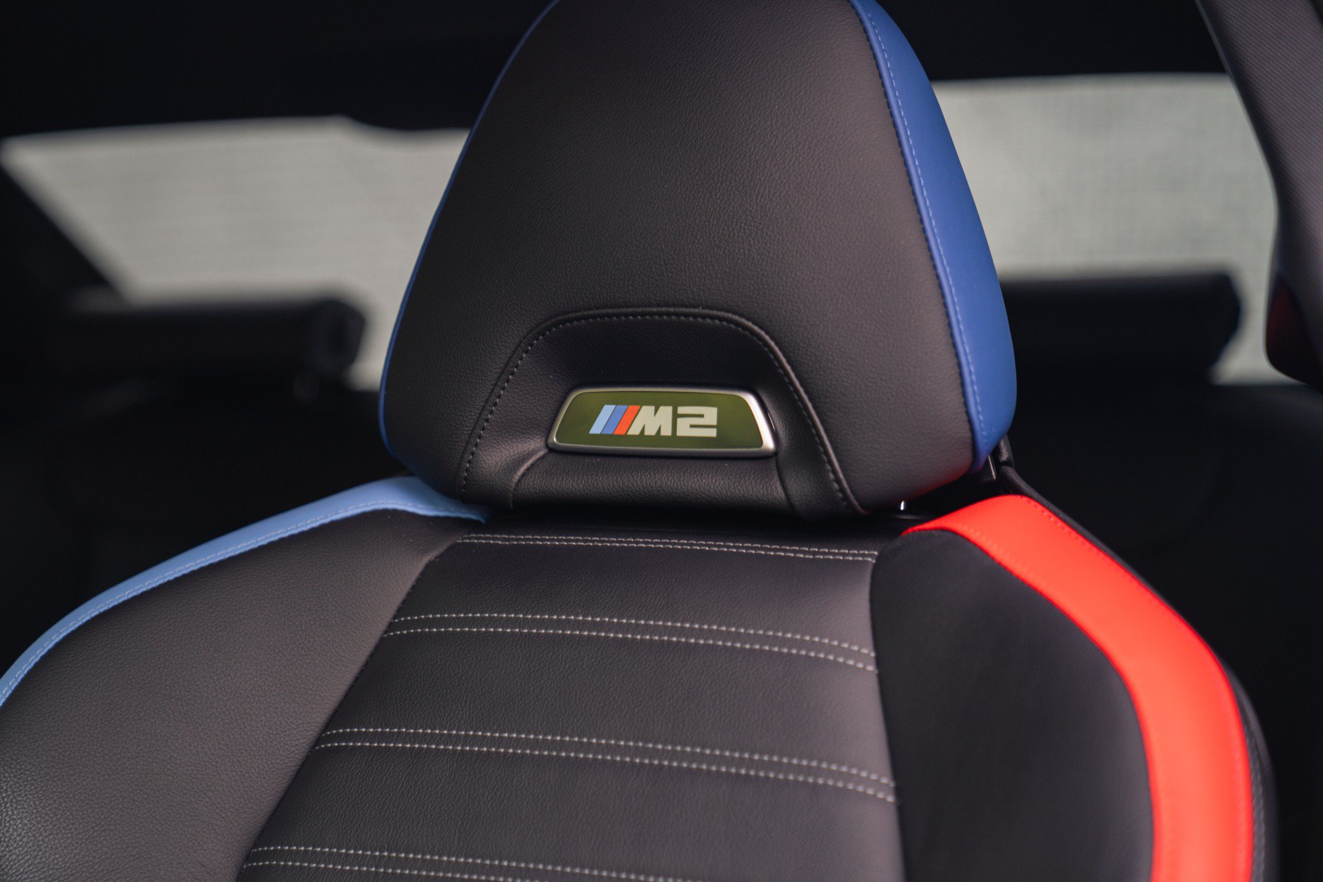 Used 2024 BMW M2 w/ Lighting Package RWD image 33
