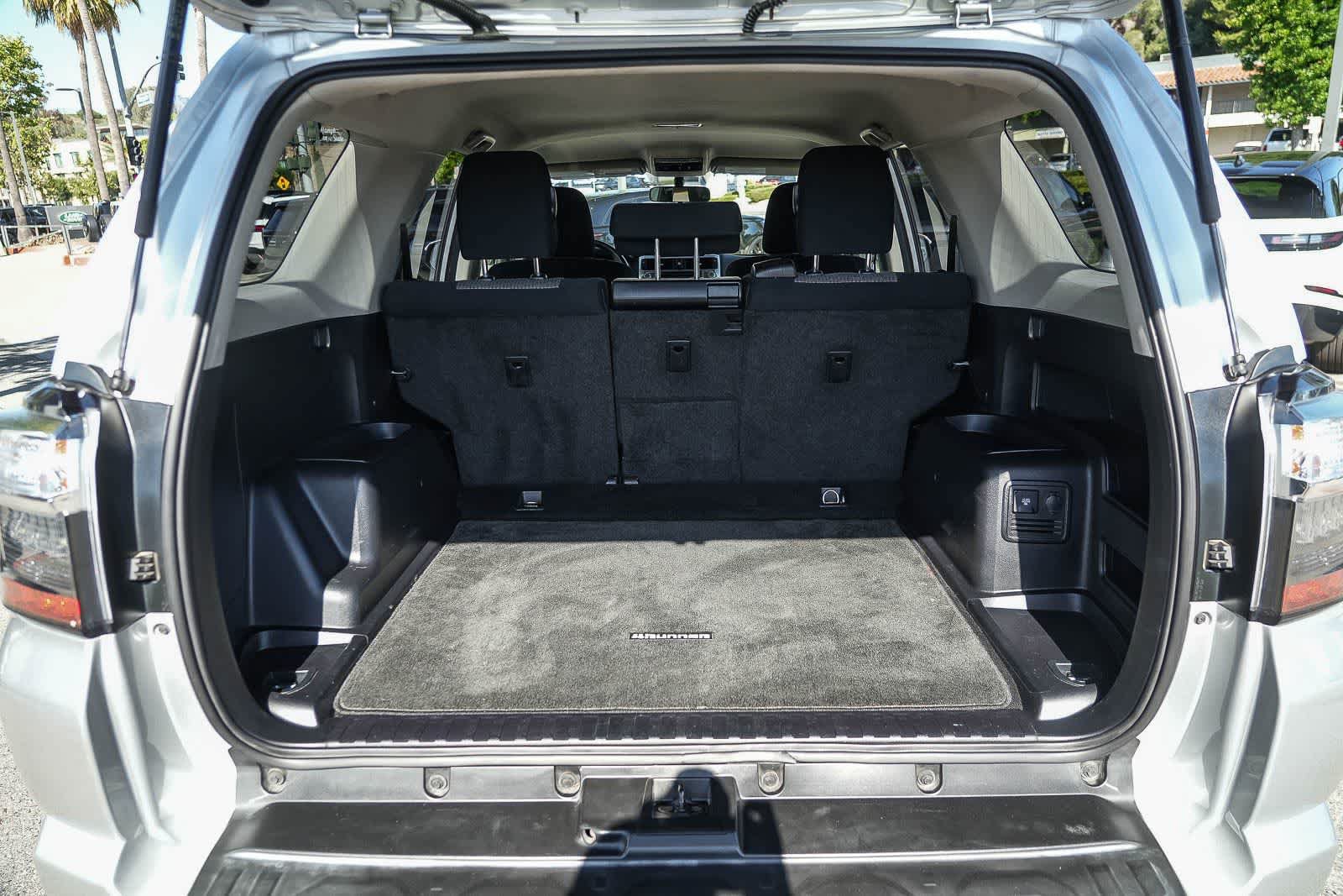 Used 2018 Toyota 4Runner SR5 RWD image 25