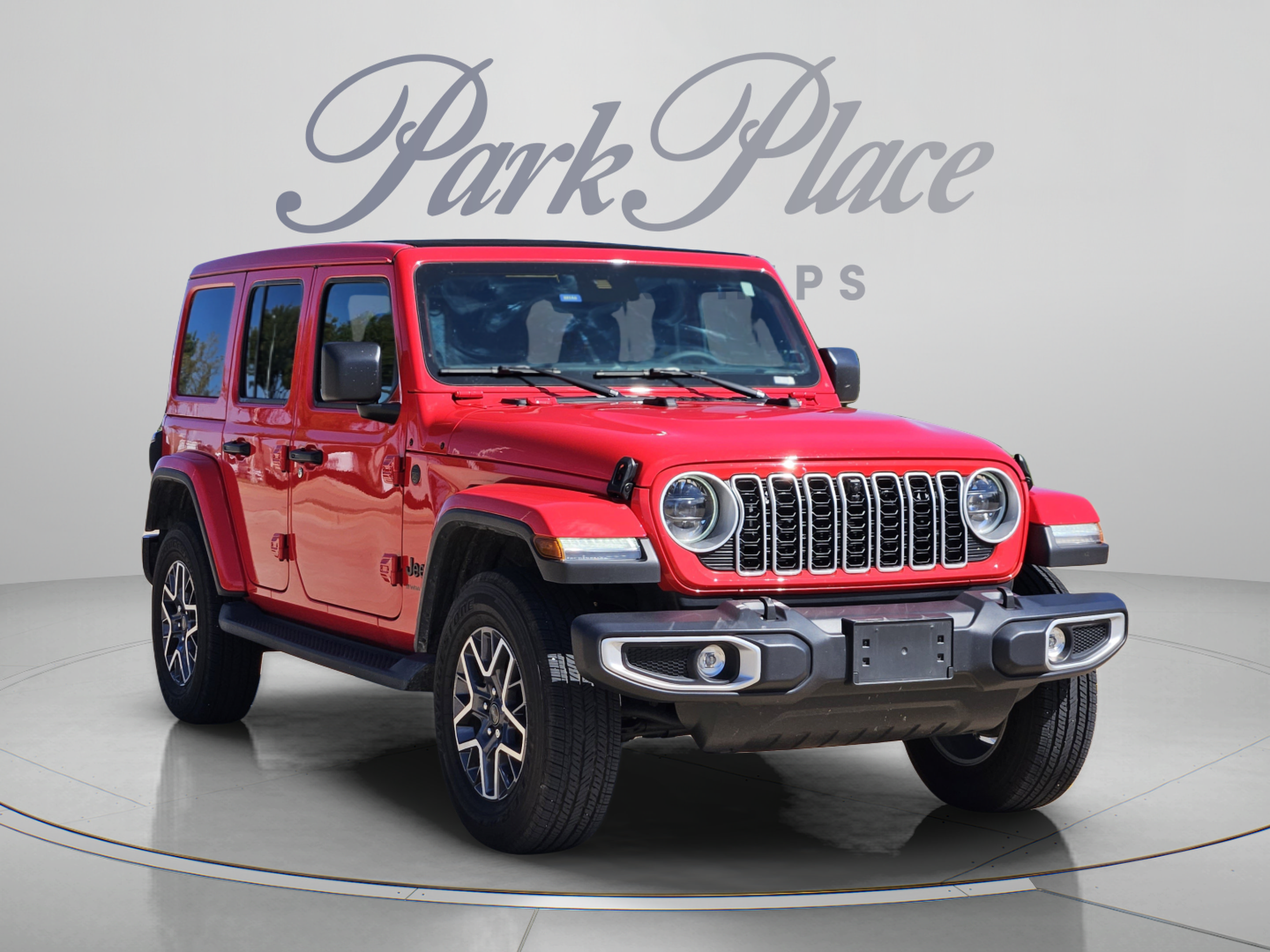 Used 2025 Jeep Wrangler Unlimited Sahara AWD/4WD image 4