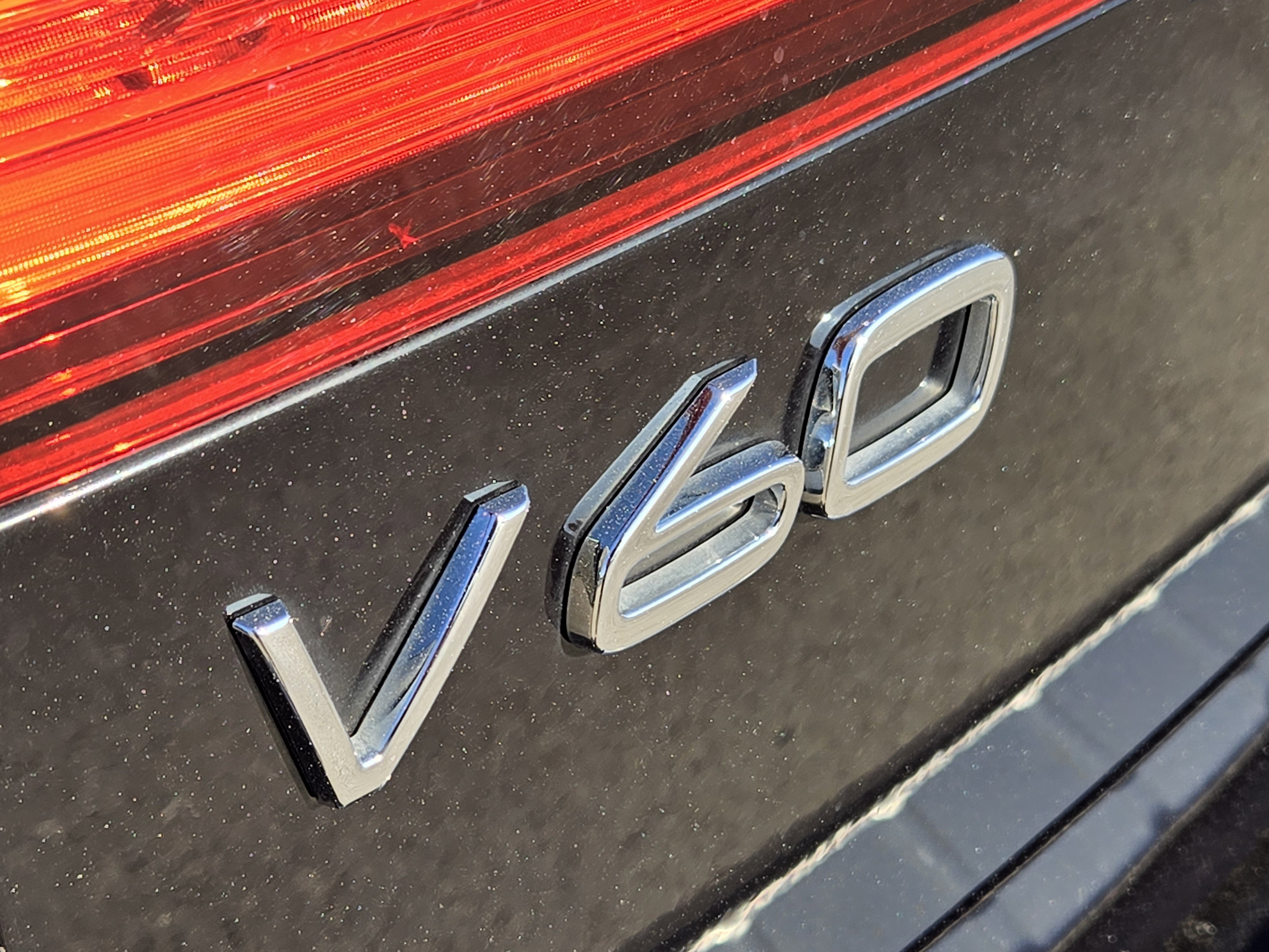 Certified 2023 Volvo V60 B5 Cross Country Plus w/ Climate Package image 18