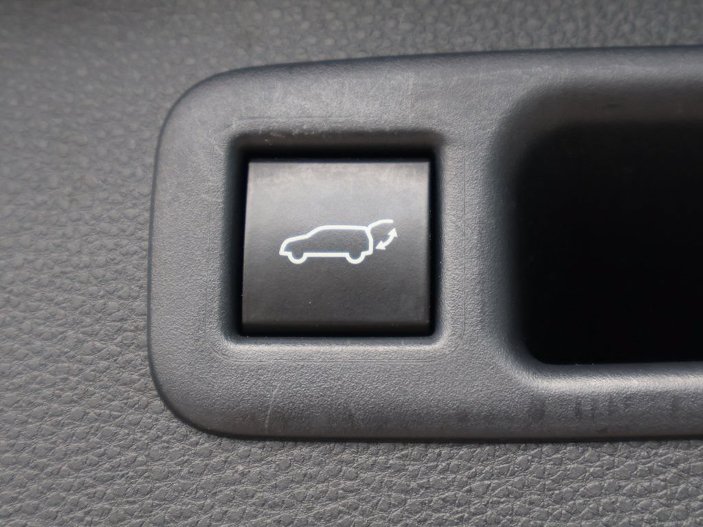 Used 2023 Toyota Highlander XLE FWD image 55