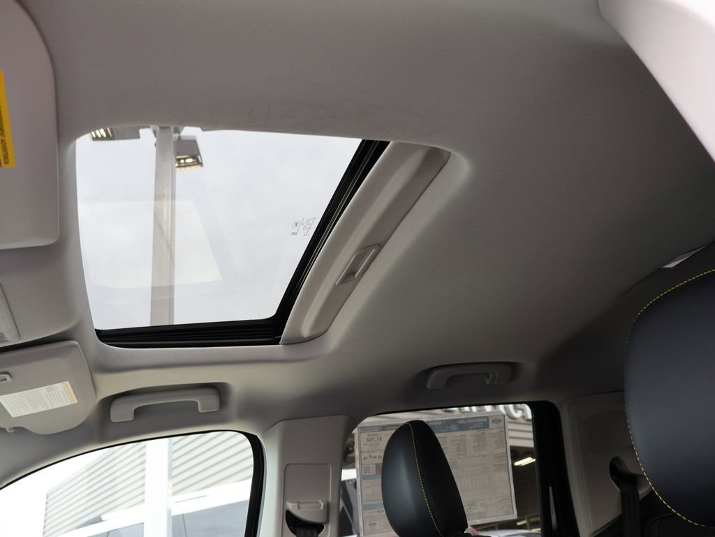 New 2026 Ford Maverick Lobo image 25