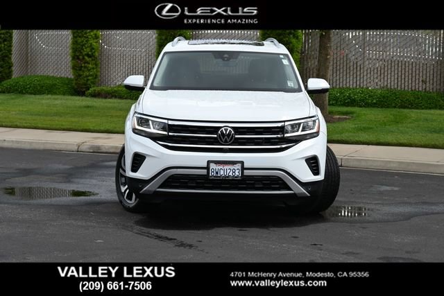 Used 2021 Volkswagen Atlas SEL Premium image 2