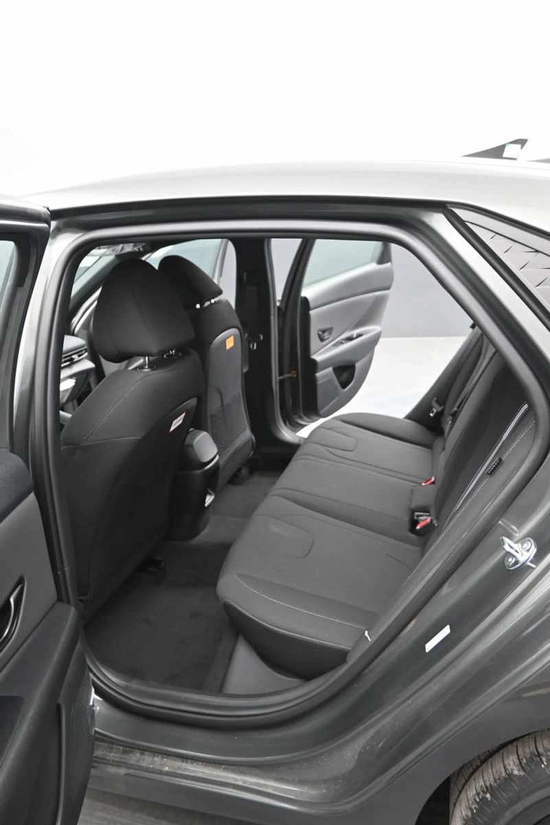 New 2026 Hyundai Elantra SEL Sport Premium FWD image 16