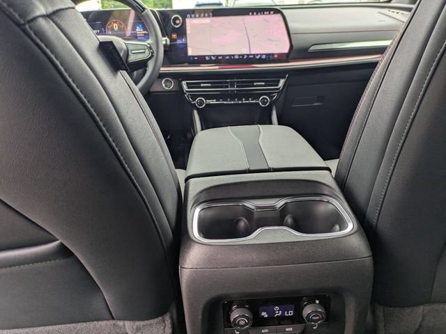 New 2026 Chevrolet Traverse RS FWD image 30