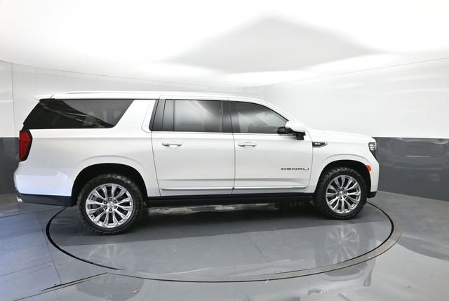 Used 2024 GMC Yukon XL Denali image 15
