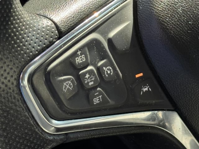 Used 2021 Chevrolet Equinox LS AWD/4WD image 11