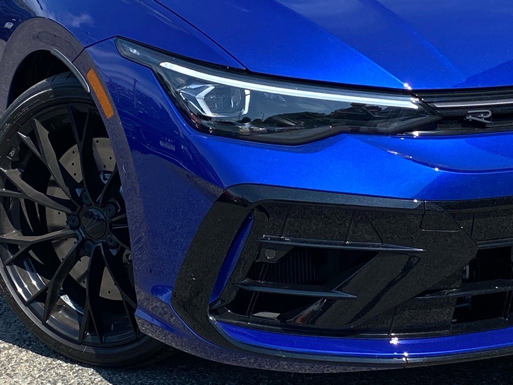 New 2025 Volkswagen Golf R Black Edition image 5